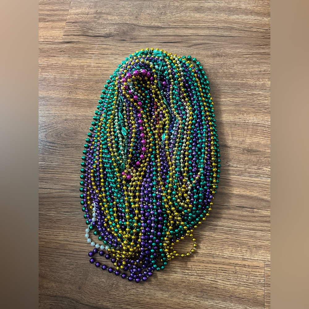 Colorful Beaded Necklace Set 59 BEADS !
